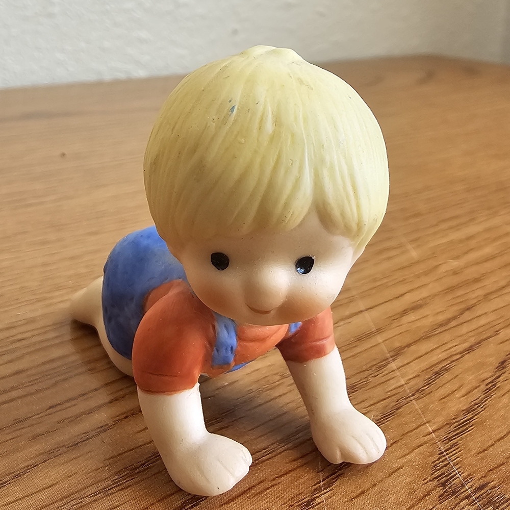 Enesco 1985 Crawling Baby Boy Country Overalls Figure Vintage